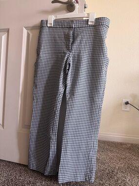 Theory Light Blue & Navy Checked Capris